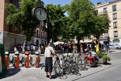 El Sindicato de Vivienda de Valladolid convoca una concentración bajo el lema ‘La vivienda nos cuesta la vida’ frente a la crisis habitacional.