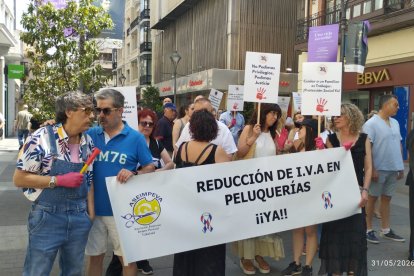 Manifestación de trabajadores autónomos por las calles de Valladolid.