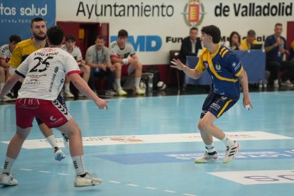 Imágenes del Recoletas-BM Nava en la despedida de Miguel Camino como jugador del Recoletas.