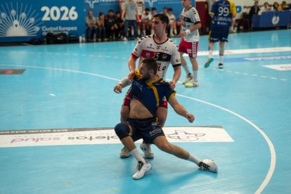 Imágenes del Recoletas-BM Nava en la despedida de Miguel Camino como jugador del Recoletas.