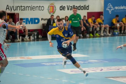Imágenes del Recoletas-BM Nava en la despedida de Miguel Camino como jugador del Recoletas.