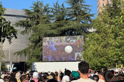 Concierto de Siloé en la plaza de Lima en Madrid durante la visita de León XIV