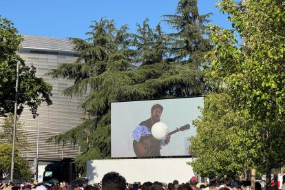 Concierto de Siloé en la plaza de Lima en Madrid durante la visita de León XIV