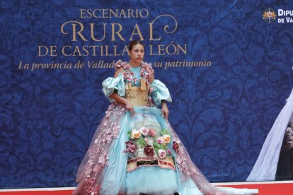 Desfile 'La provincia de Valladolid viste su patrimonio' en Simancas (Valladolid)
