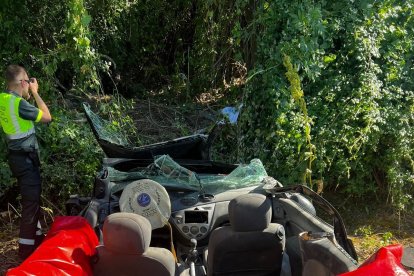 Accidente en la VA-30, en Santovenia de Pisuerga (Valladolid).