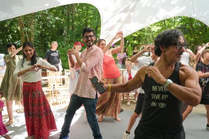 Sesiones musicales y de danza en el Jaipur Literature Festival en el Campo Grande de Valladolid.