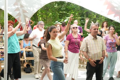 Sesiones musicales y de danza en el Jaipur Literature Festival en el Campo Grande de Valladolid.
