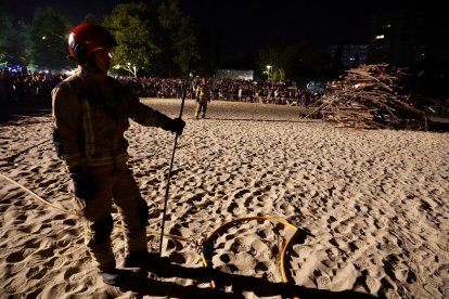 Noche de San Juan en la playa de las Moreras en Valladolid.