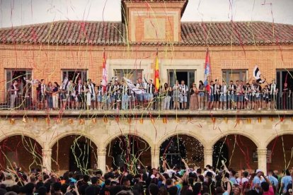El chupinazo de las fiestas de San Juan en Medina de Rioseco