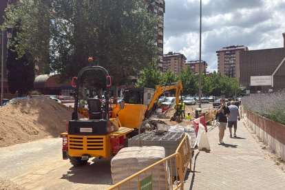 Obras de la red de calor en Adolfo Miaja de la Muela