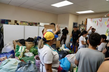 Recogida de alimentos, ropa y medicamentos tras los terremotos de Venezuela.