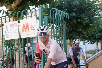 Abraham del Caño, ciclista que llegará hasta Lyon por La Esclerosis Múltiple