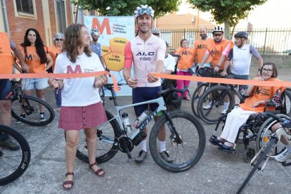 Abraham del Caño, ciclista que llegará hasta Lyon por La Esclerosis Múltiple