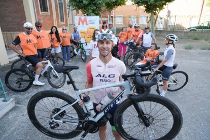 Abraham del Caño, ciclista que llegará hasta Lyon por La Esclerosis Múltiple