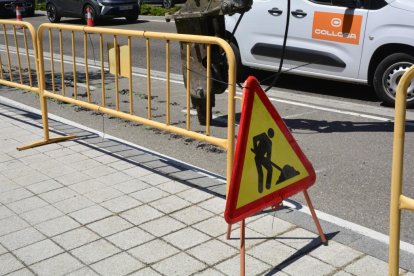 Obras en avenida Salamanca a la altura del edificio Duque de Lerma