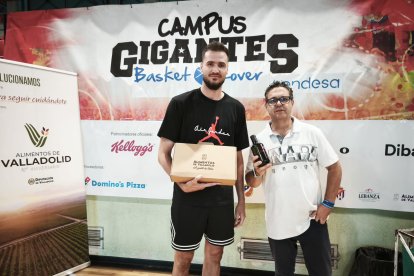 Imágenes del segundo turno del Campus Gigantes en Valladolid 2026.