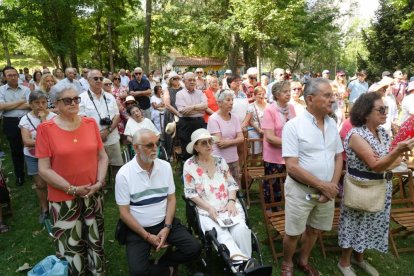 Procesión de La Virgen del Carmen por el río Pisuerga de Valladolid.