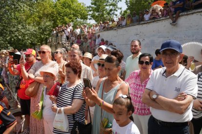 Procesión de La Virgen del Carmen por el río Pisuerga de Valladolid.