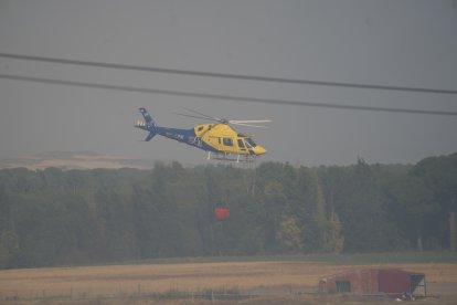 El Incendio en Íscar (Valladolid) desde las afueras.