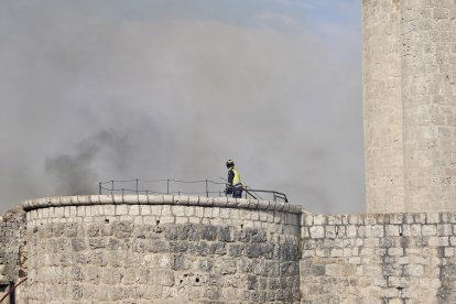El incendio en Íscar afecta al castillo