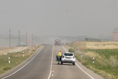 l. Incendio en las inmediaciones de la localidad vallisoletana de Íscar.