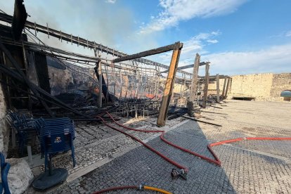 El incendio en Íscar (Valladolid) en su castillo.