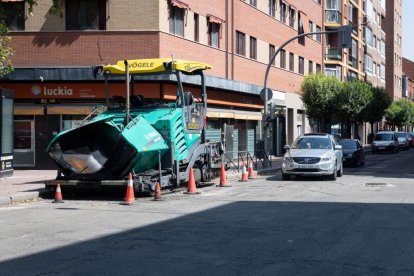 Asfaltado en Paseo San Vicente.
