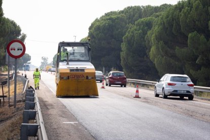 Asfaltado de la N-122 entre Tudela de Duero y Traspinedo.