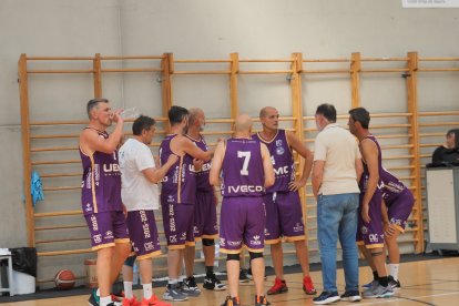 Imagen del I Torneo de baloncesto Veteranos Valladolid celebrado en el pabellón Lalo García.