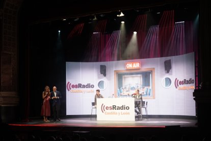 Un momento de la gala de presentación de EsRadio Castilla y León.