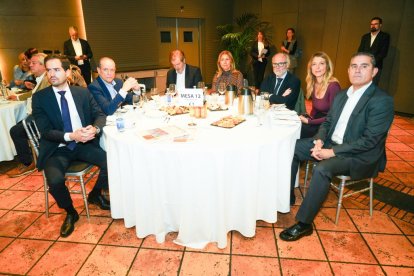 Club de prensa 'Conversaciones Políticas' con el alcalde de Valladolid, Jesús Julio Carnero