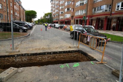 Estado de las obras de la red de calor en Huerta del Rey en Valladolid.