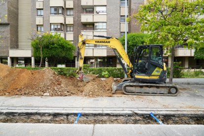 Estado de las obras de la red de calor en Huerta del Rey en Valladolid.