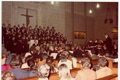 Concierto de la Gran Semana de la Música y la Danza, en la Iglesia de San Ildefonso en 1982
