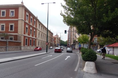 Curva de la calle San Ildefonso en el año 2014