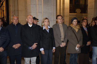 Minuto de silencio en Valladolid por las víctimas de Urda.