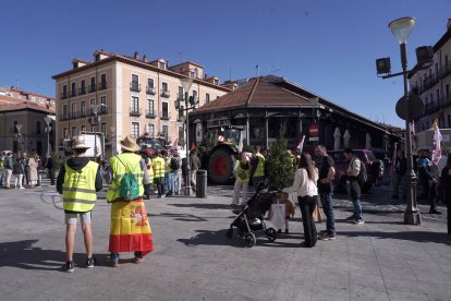 Tractorada convocada por Unaspi en Valladolid