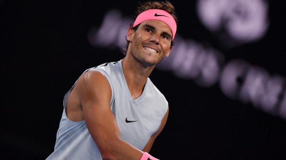 Nadal, en un momento del partido contra el dominicano Estrella Burgos en Melbourne.-AFP