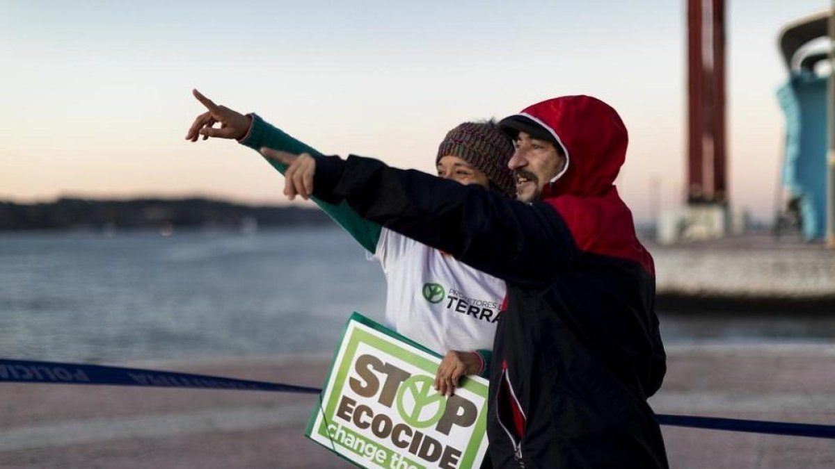 Llegada de Greta Thunberg a Portugal, desde donde se desplazó a Madrid para participar en la COP25.-E.M.
