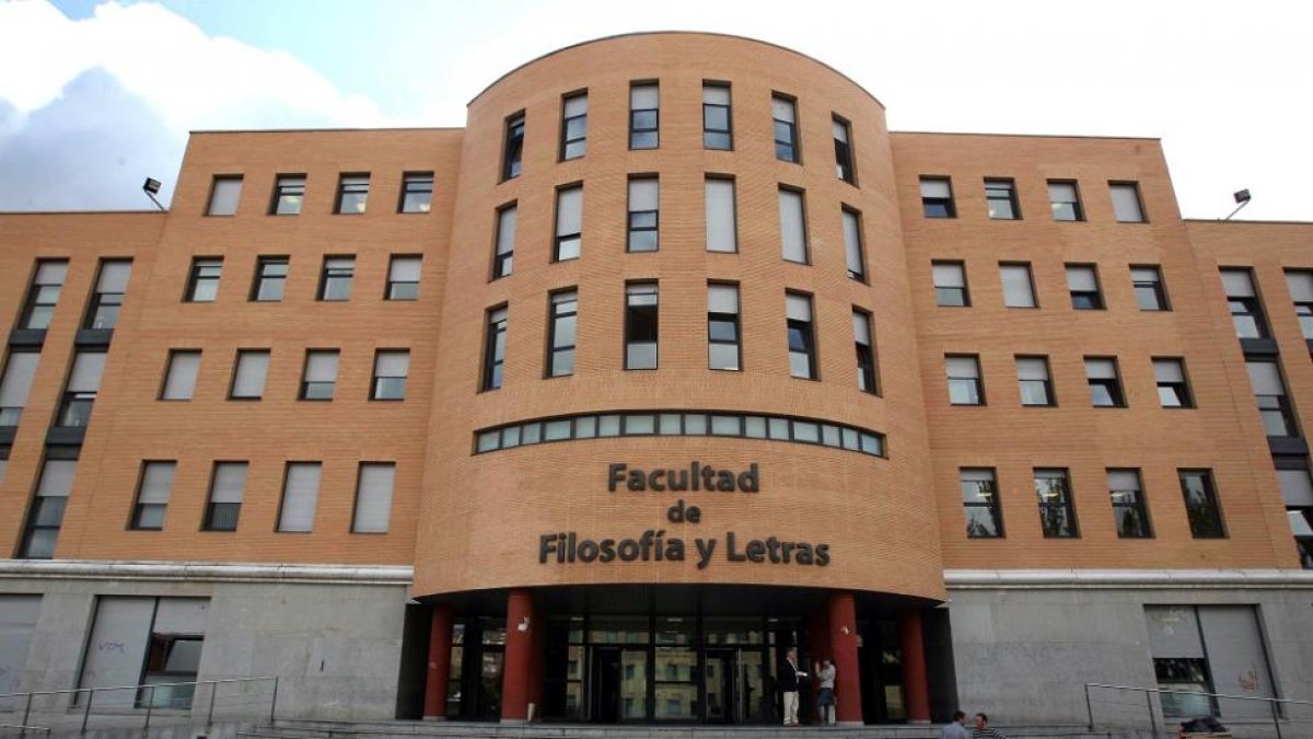 Facultad de Filosofía y Letras, Universidad de Valladolid. / E.M.