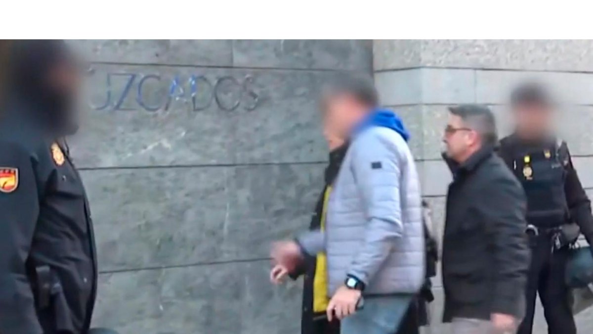 Óscar entrando al juzgado de Valladolid el pasado día 15 de diciembre.-TELECINCO