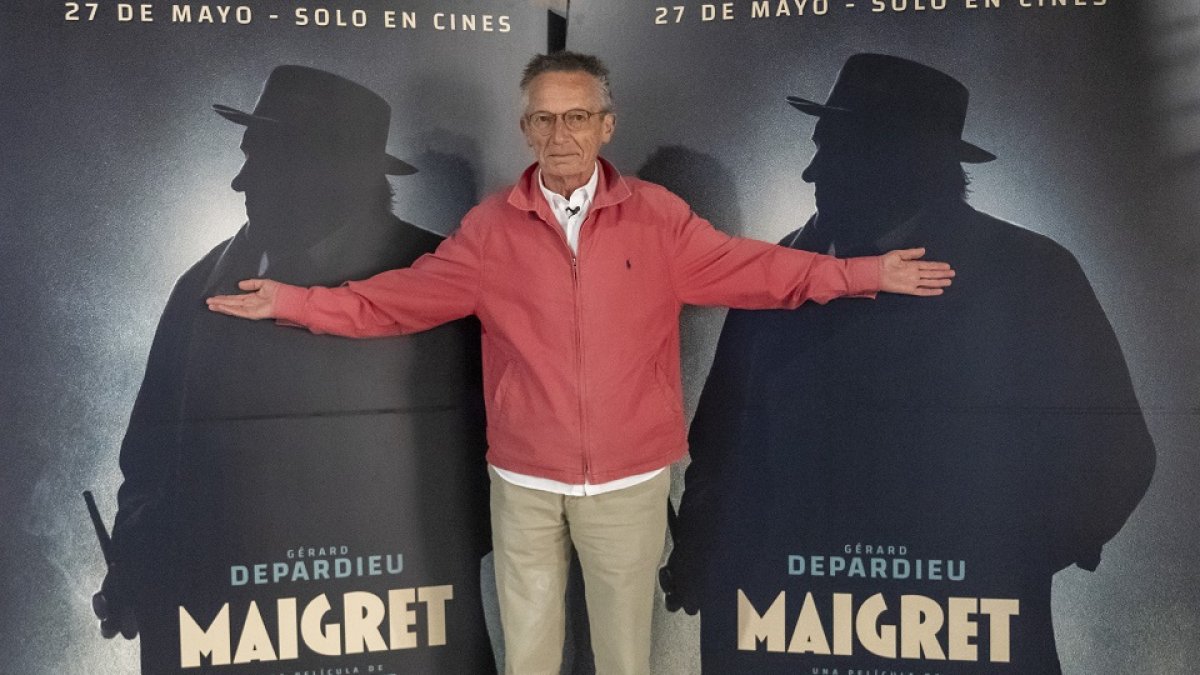 El cineasta francés Patrice Leconte presenta hoy en Valladolid 'Maigret', su último film, en los Cines Broadway. -ICAL