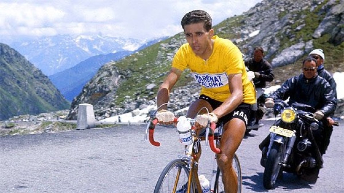 Federico Martín Bahamontes, en una imagen de archivo vestido de amarillo en el Tour de Francia.-E. M.