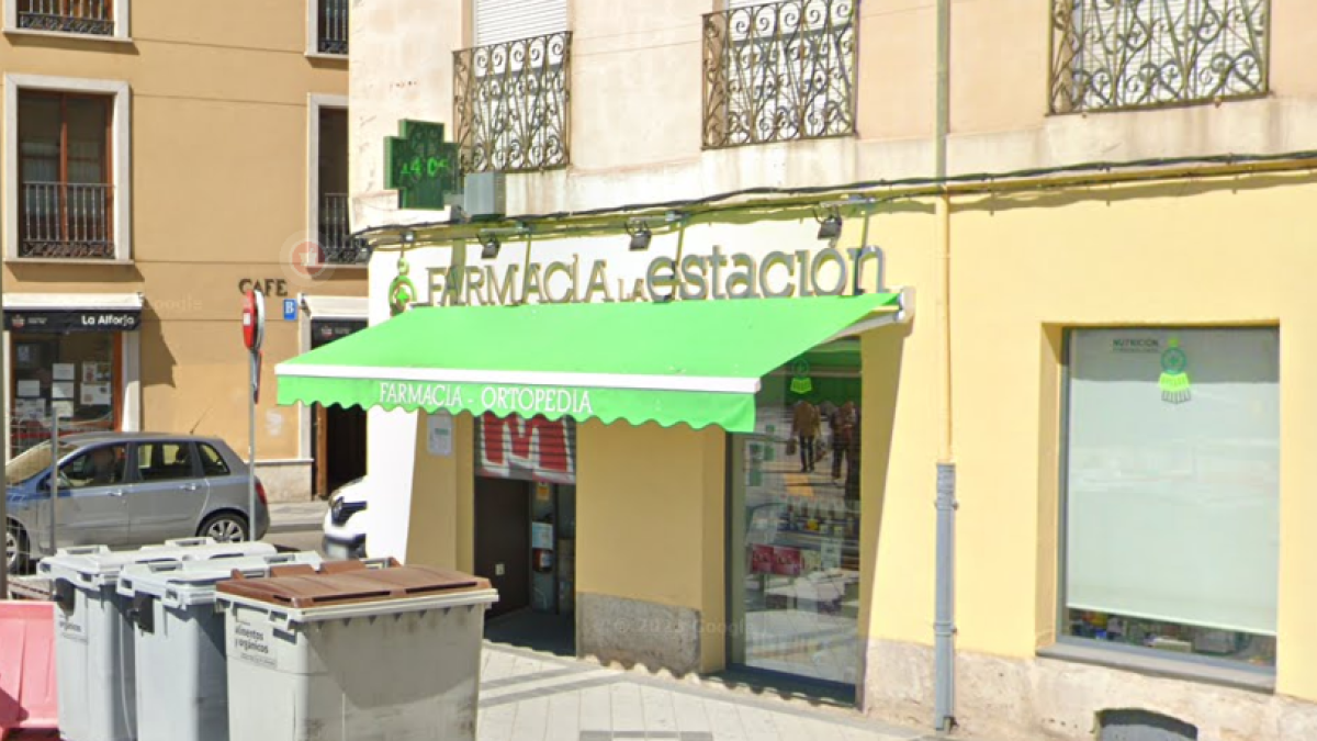 Farmacia de la calle Estación (Valladolid) donde ocurrieron los hechos. -GSW