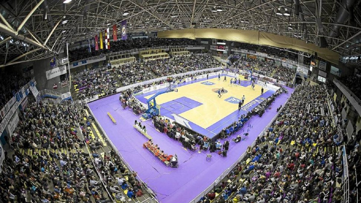 Panorámica del polideportivo Pisuerga durante un partido de la Liga ACB.-Miguel Ángel Santos