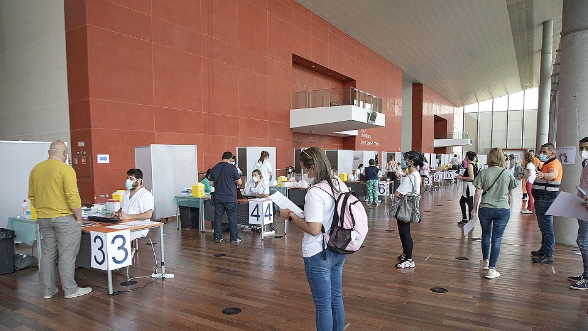 Vacunación en el Auditorio Miguel Delibes de Valladolid. - E.M.