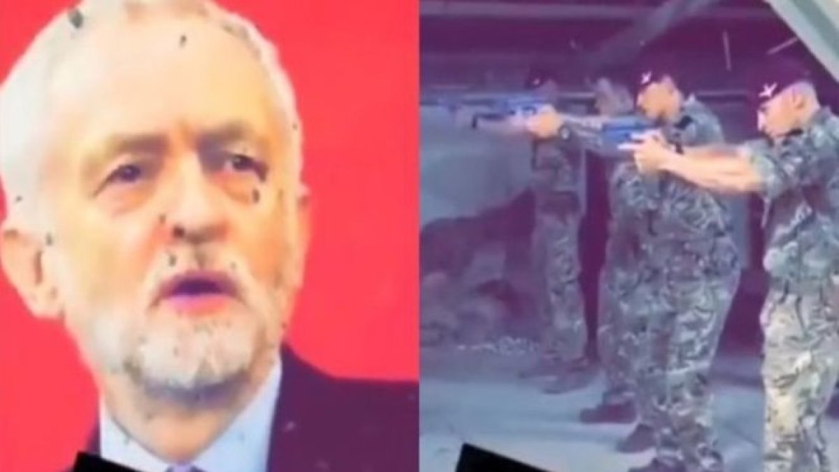 Soldados británicos en un entrenamiento de tiro disparando a imagen de Jeremy Corbyn.-EL PERIÓDICO