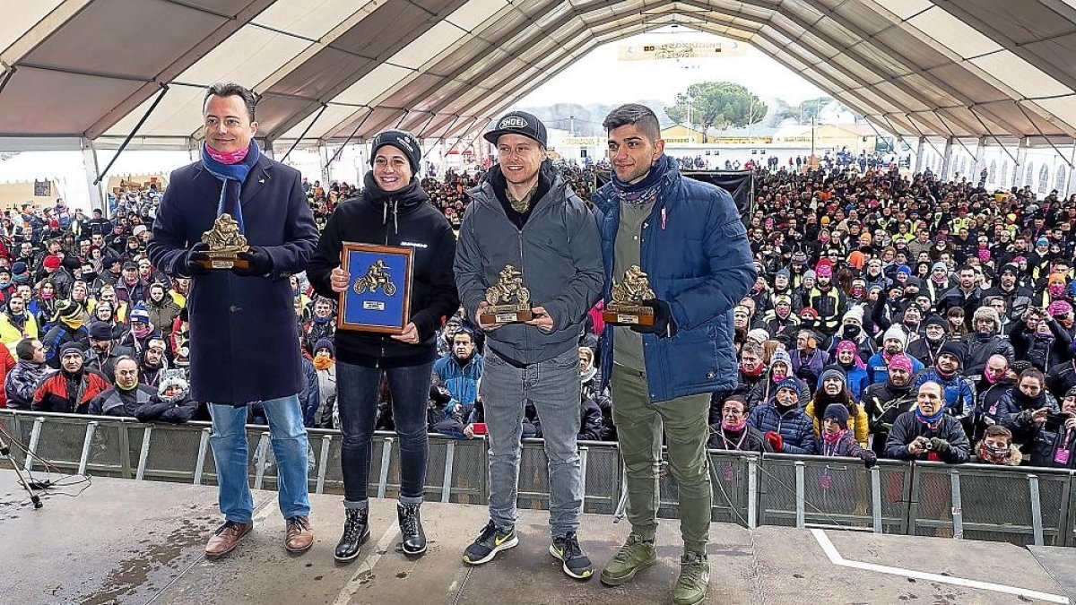 Galván, Carrasco, Melero y Martín posan con sus premios.-PABLO REQUEJO