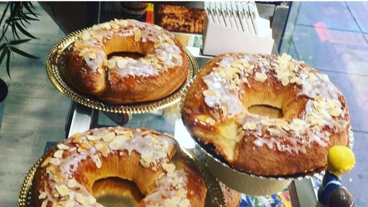 Corona de San Pedro que podrá degustarse en las Fiestas. / E. PRESS