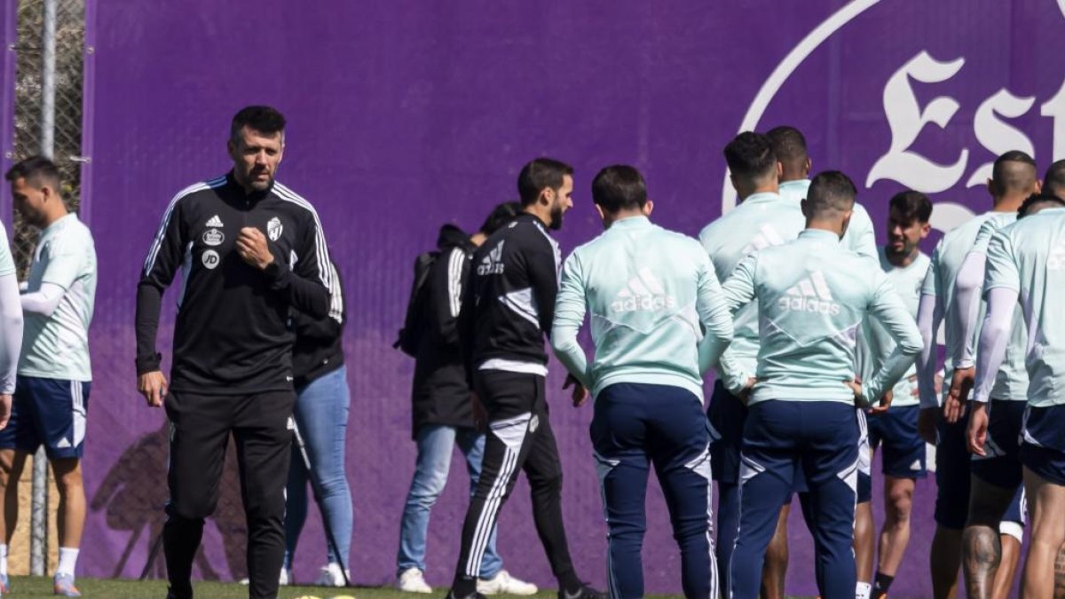 Pezzolano, en su primer día con el Real Valladolid.